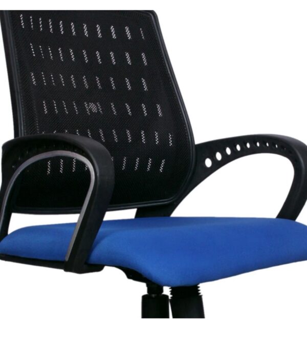  Patterned perforations in mesh